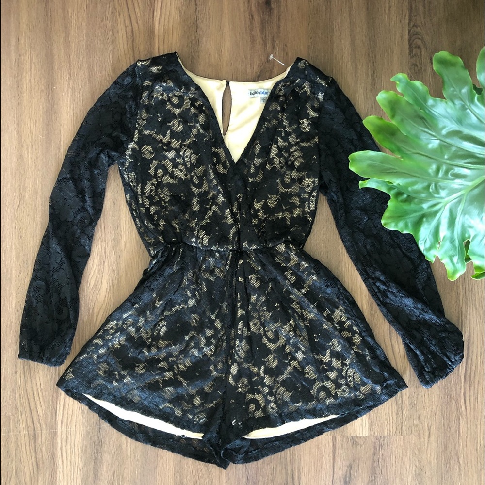 Lace romper NWOT size S long sleeve